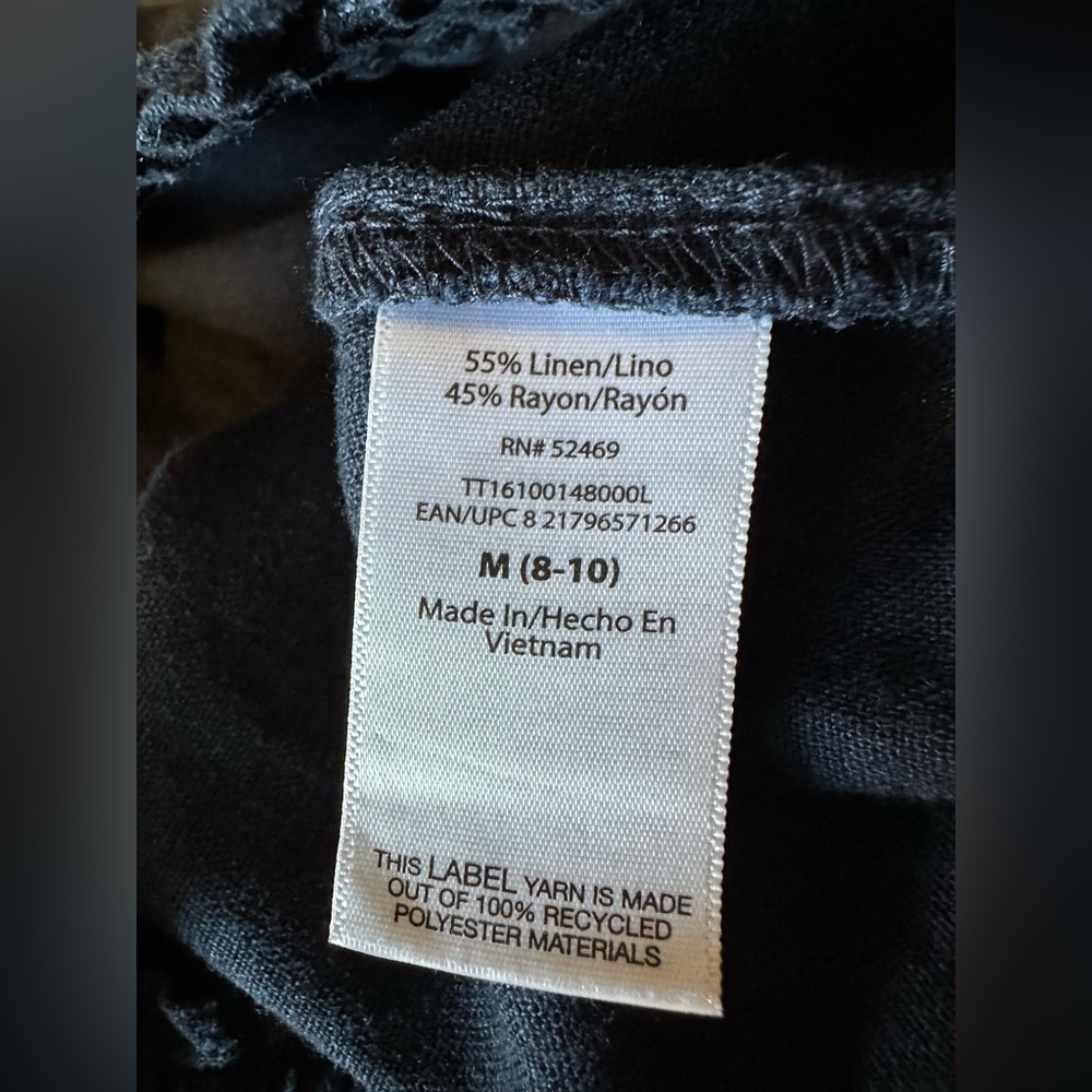 Time and Tru Women's Linen Blend Cropped
Cargo Pants - Picture 8 of 8